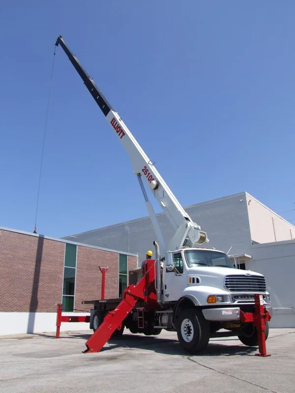 Elliott Boomtruck